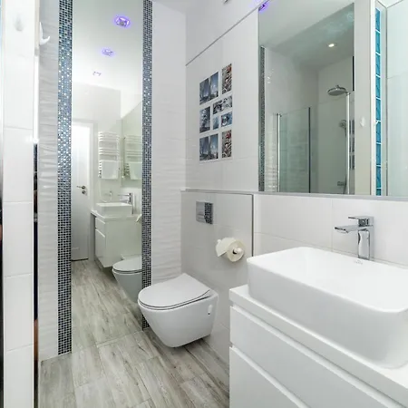 Luxury Yacht Z Tarasem - Neptun Park By Oneapartments * 그단스크