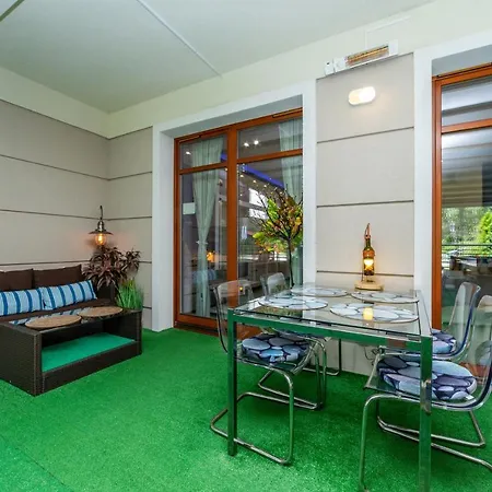아파트 Luxury Yacht Z Tarasem - Neptun Park By Oneapartments *